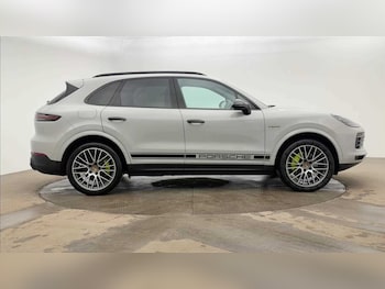 Used Porsche Cayenne 2022 for sale - 78568523: Photo
