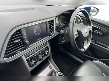 Used SEAT Leon 2019 for sale - 78232942: Photo