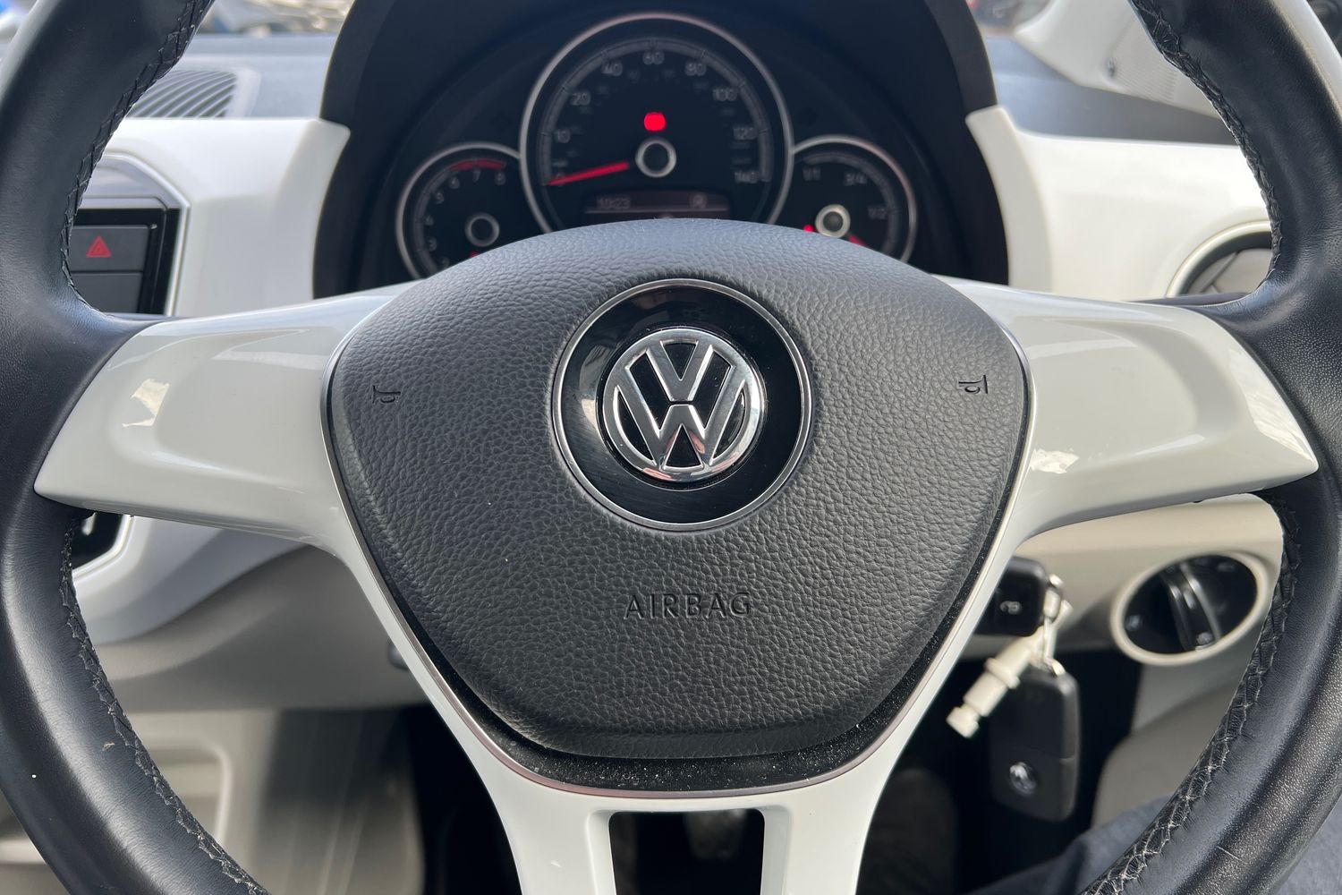 Used Volkswagen up! 2019 for sale - 76683912: Photo 39