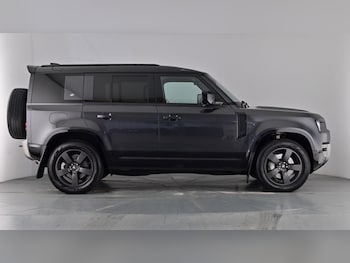 Used Land Rover Defender 2023 for sale - 78411771: Photo