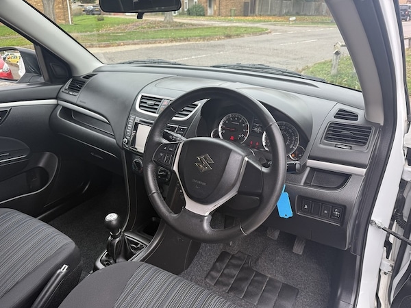 Used Suzuki Swift 2016 for sale - 76320168: Photo 7
