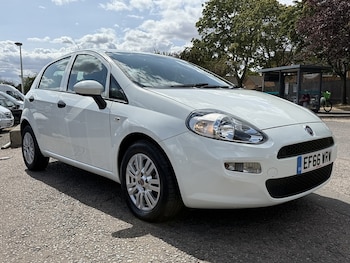 Used Fiat Punto 2016 for sale - 79595499: Photo