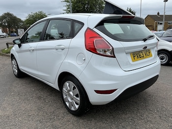Used Ford Fiesta 2014 for sale - 78920117: Photo