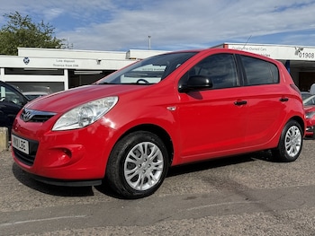 Hyundai - i20