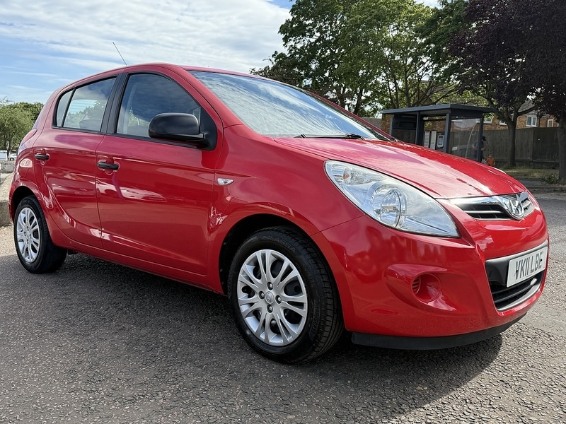 Used Hyundai i20 2011 for sale - 76157784: Photo 3