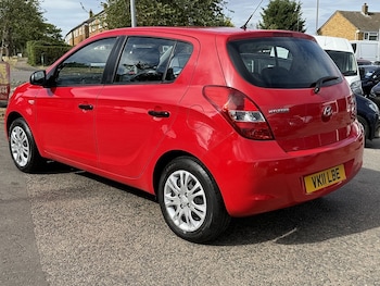 Used Hyundai i20 2011 for sale - 76157784: Photo 4