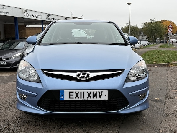 Used Hyundai i30 2011 for sale - 76267446: Photo 2