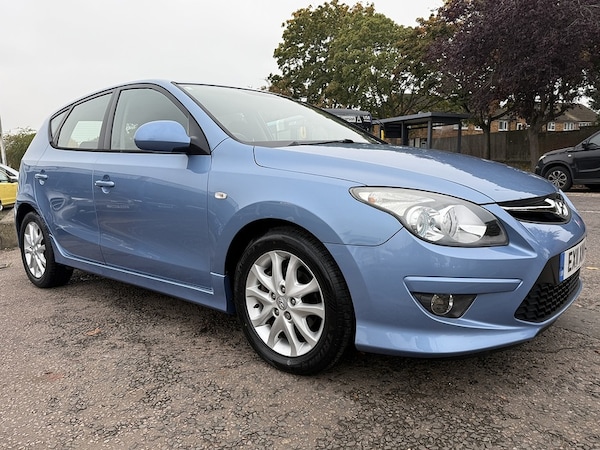 Used Hyundai i30 2011 for sale - 76267446: Photo 3