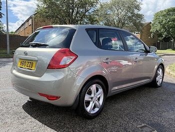Used Kia Ceed 2010 for sale - 79434068: Photo