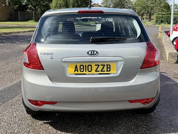 Used Kia Ceed 2010 for sale - 79434068: Photo