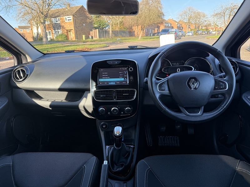Used Renault Clio 2017 for sale - 76643061: Photo 10