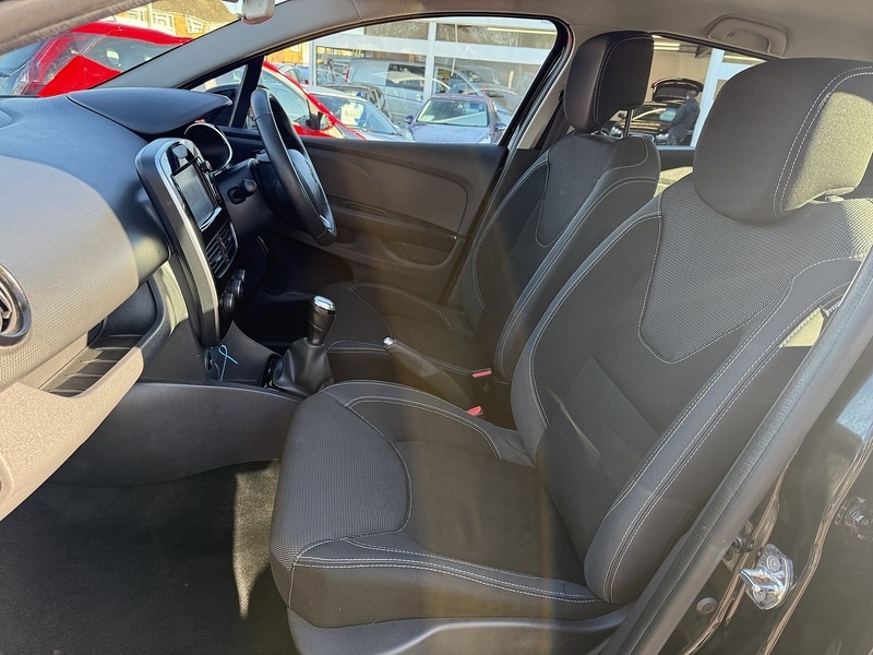 Used Renault Clio 2017 for sale - 76643061: Photo 13