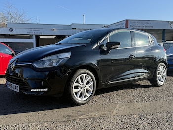 2017 - Dynamique Nav 5-Door