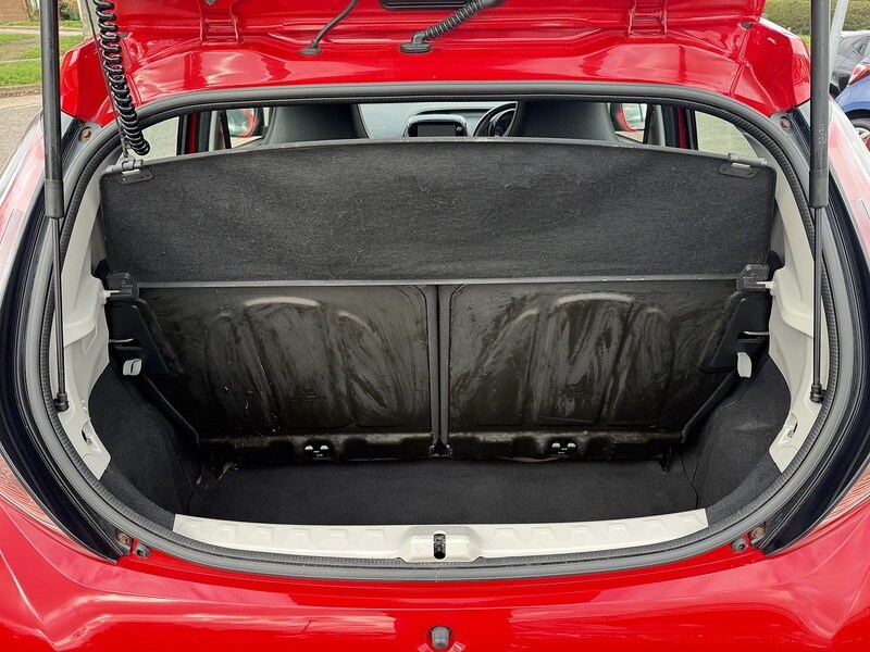 Used Toyota AYGO 2016 for sale - 77681431: Photo 15