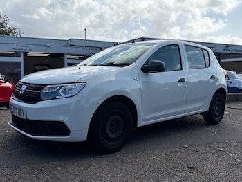 Used Dacia Sandero 2017 for sale - 75955805: Photo