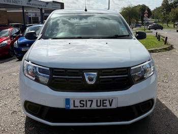 Used Dacia Sandero 2017 for sale - 75955805: Photo