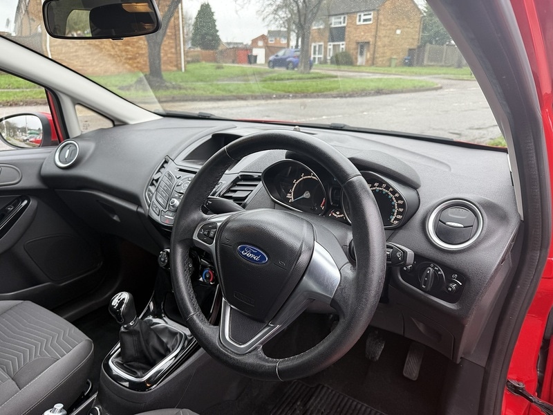 Used Ford Fiesta 2015 for sale - 77437815: Photo 7