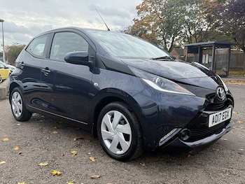 Used Toyota AYGO 2017 for sale - 76368283: Photo