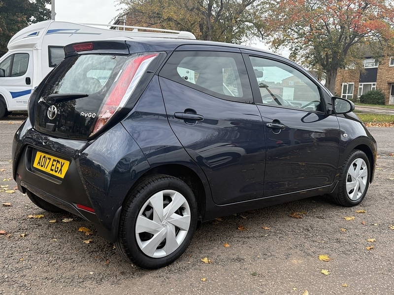 Used Toyota AYGO 2017 for sale - 76368283: Photo 6