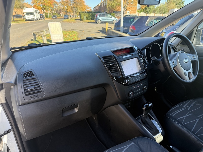 Used Kia Venga 2015 for sale - 76357059: Photo 13
