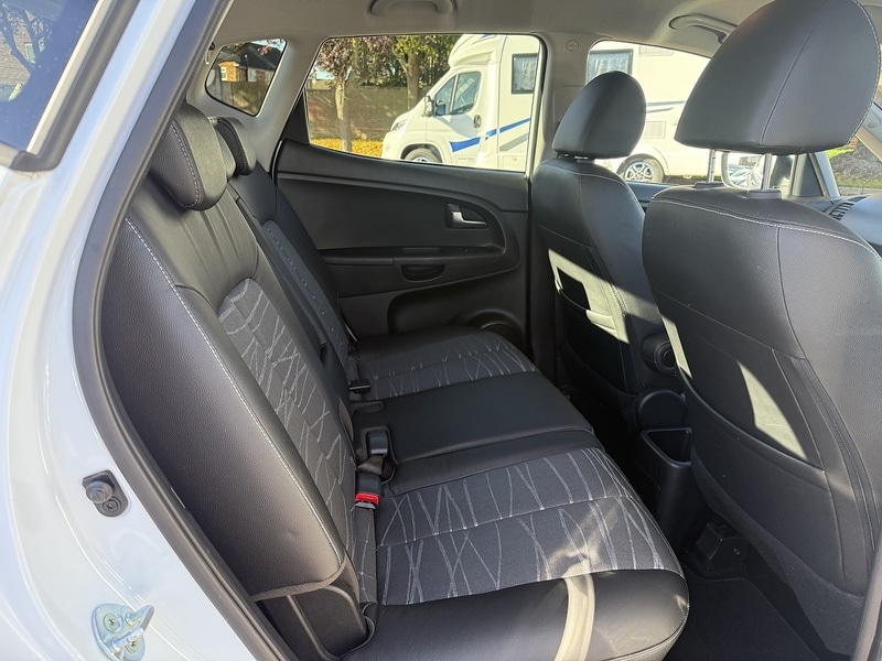 Used Kia Venga 2015 for sale - 76357059: Photo 9