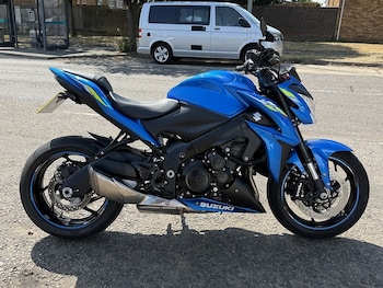 Used Suzuki GSX-S 2020 for sale - bike-79359343: Photo
