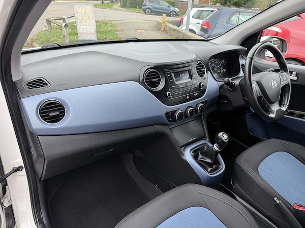 Used Hyundai i10 2014 for sale - 76224102: Photo 10