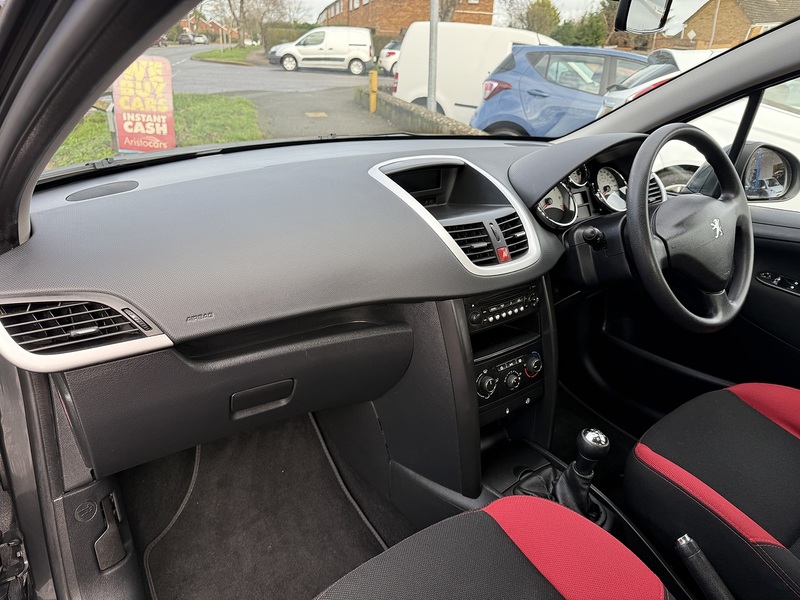 Used Peugeot 207 2010 for sale - 77535587: Photo 11