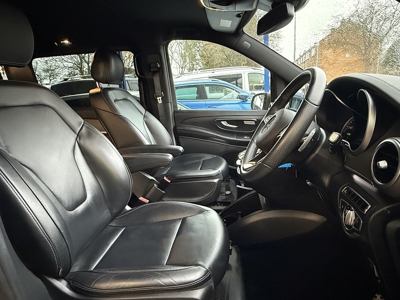 Used Mercedes-Benz V-Class 2015 for sale - 76792999: Photo 10