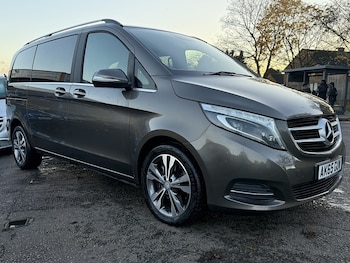 Used Mercedes-Benz V-Class 2015 for sale - 76792999: Photo