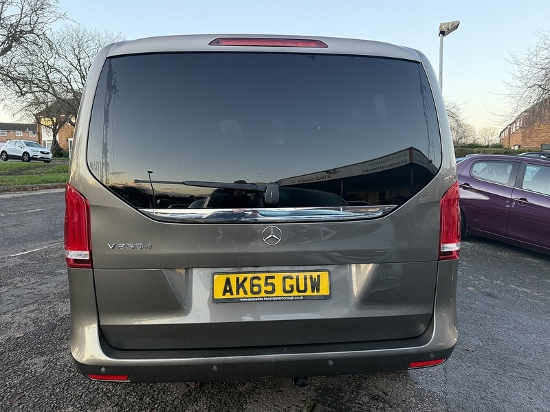 Used Mercedes-Benz V-Class 2015 for sale - 76792999: Photo 7