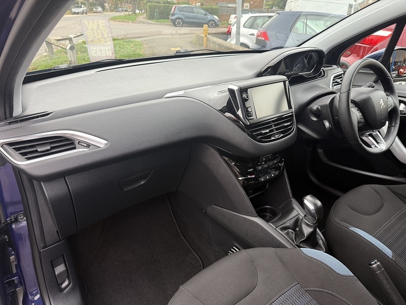 Used Peugeot 208 2013 for sale - 76236270: Photo 11