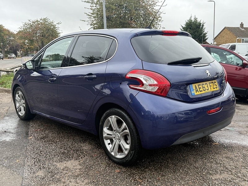Used Peugeot 208 2013 for sale - 76236270: Photo 4