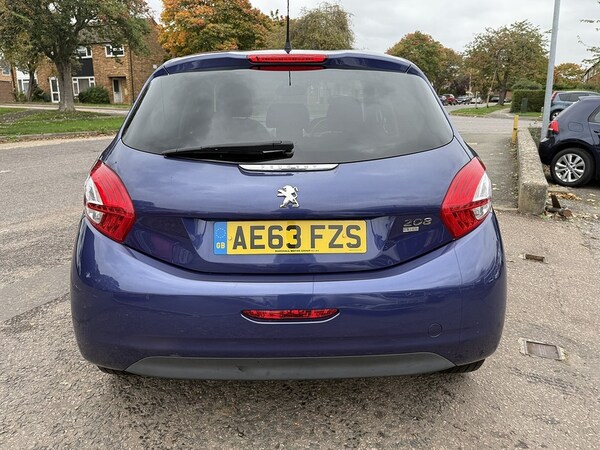 Used Peugeot 208 2013 for sale - 76236270: Photo 5