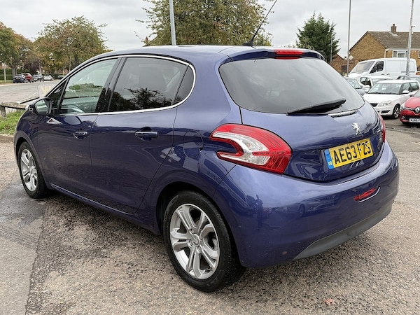 Used Peugeot 208 2013 for sale - 76236270: Photo 6