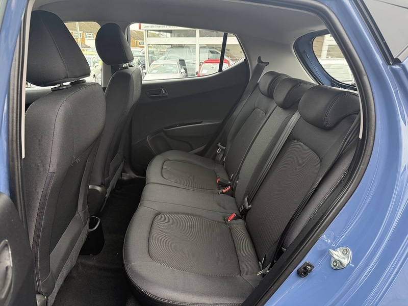 Used Hyundai i10 2017 for sale - 77465330: Photo 13