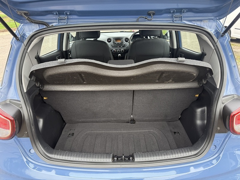 Used Hyundai i10 2017 for sale - 77465330: Photo 14