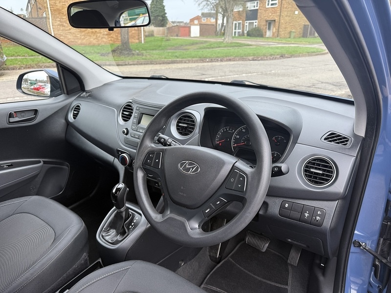 Used Hyundai i10 2017 for sale - 77465330: Photo 7