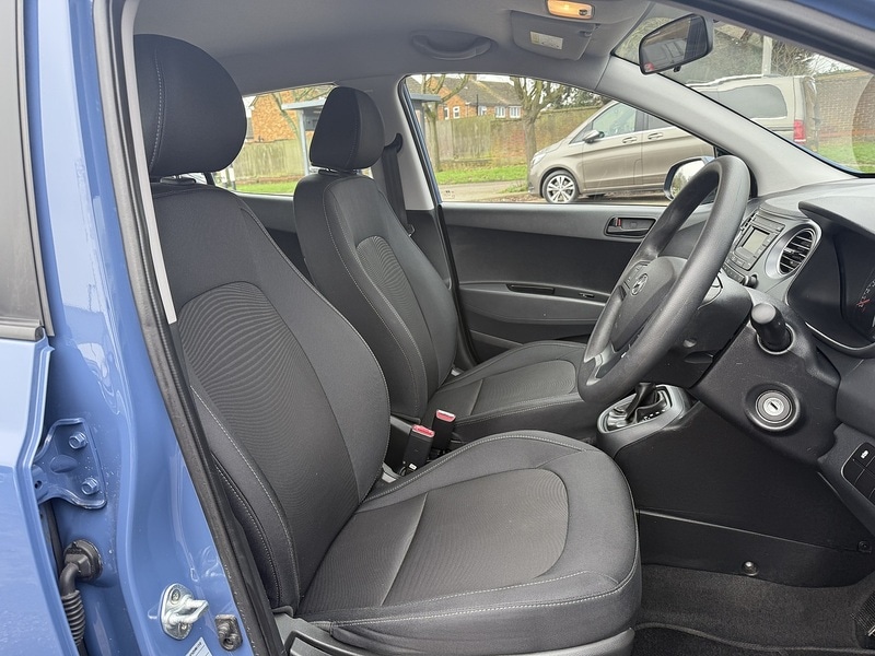 Used Hyundai i10 2017 for sale - 77465330: Photo 8