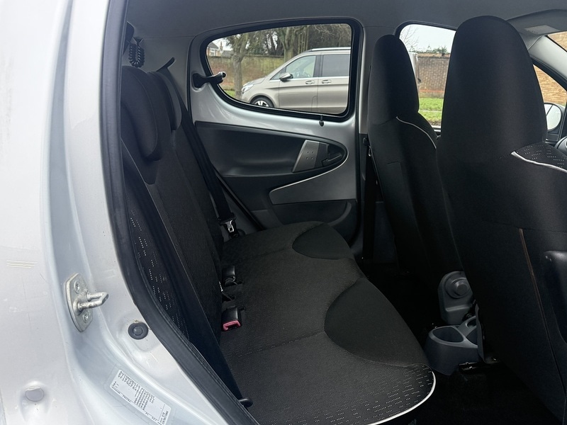 Used Peugeot 107 2011 for sale - 77250823: Photo 9