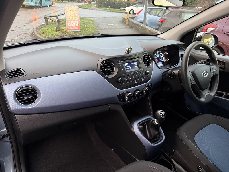 Used Hyundai i10 2015 for sale - 76740854: Photo 11