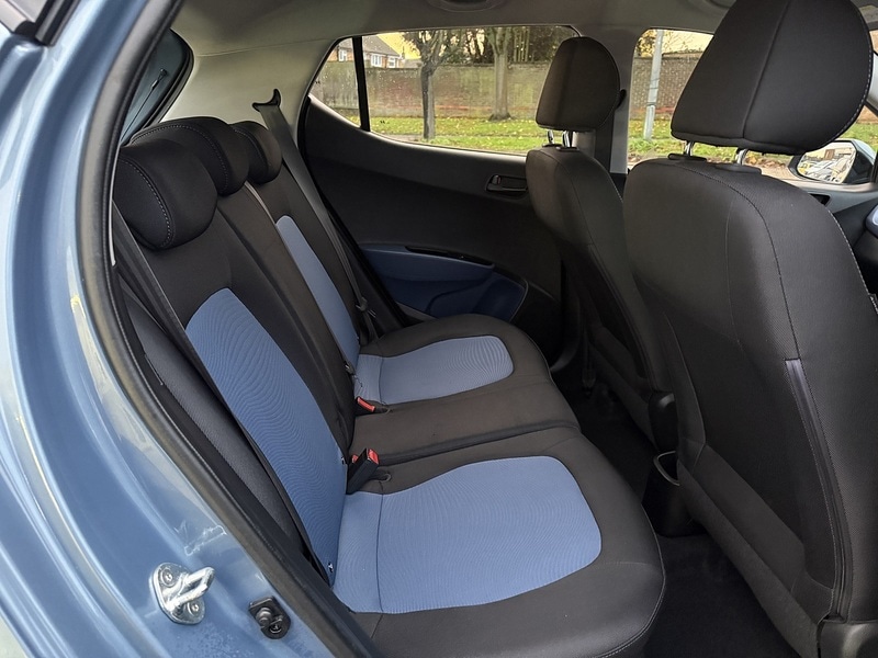 Used Hyundai i10 2015 for sale - 76740854: Photo 9