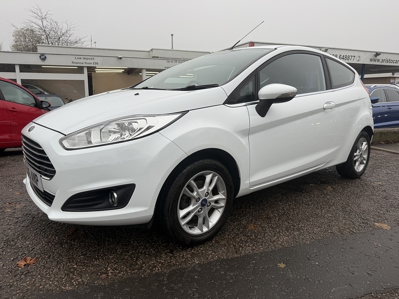 Used Ford Fiesta 2015 for sale - 76582970: Photo 1