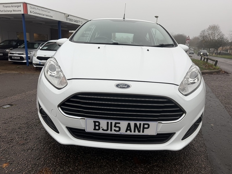 Used Ford Fiesta 2015 for sale - 76582970: Photo 2