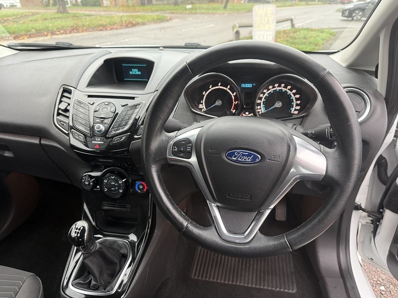Used Ford Fiesta 2015 for sale - 76582970: Photo 7