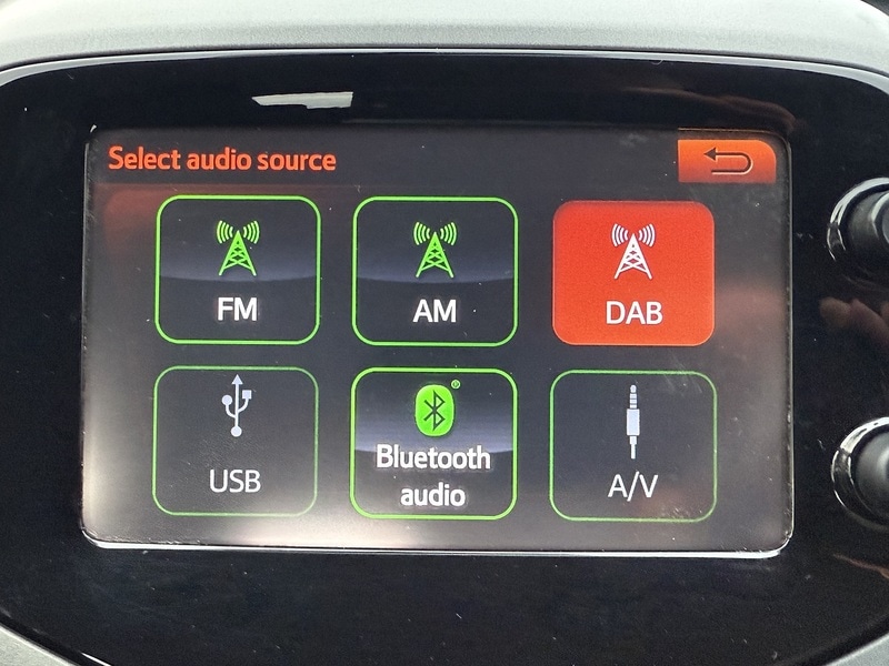 Used Peugeot 108 2015 for sale - 76417971: Photo 11