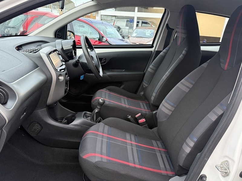 Used Peugeot 108 2015 for sale - 76417971: Photo 13