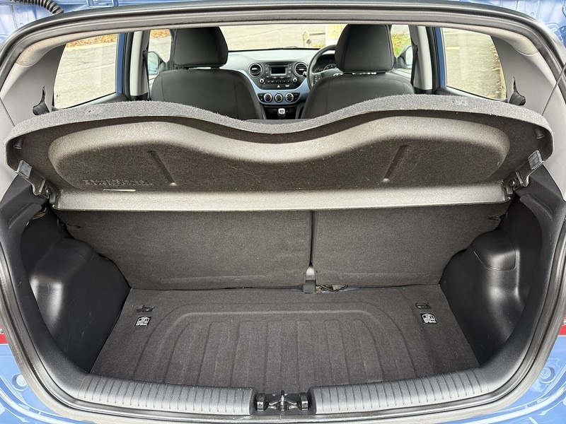 Used Hyundai i10 2015 for sale - 76505623: Photo 13