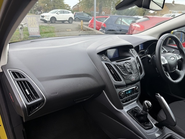Used Ford Focus 2012 for sale - 76148380: Photo 11