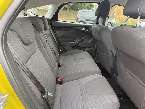 Used Ford Focus 2012 for sale - 76148380: Photo 9
